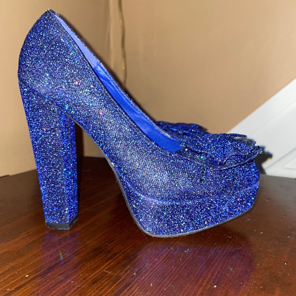 Blue sparkle statement party heels